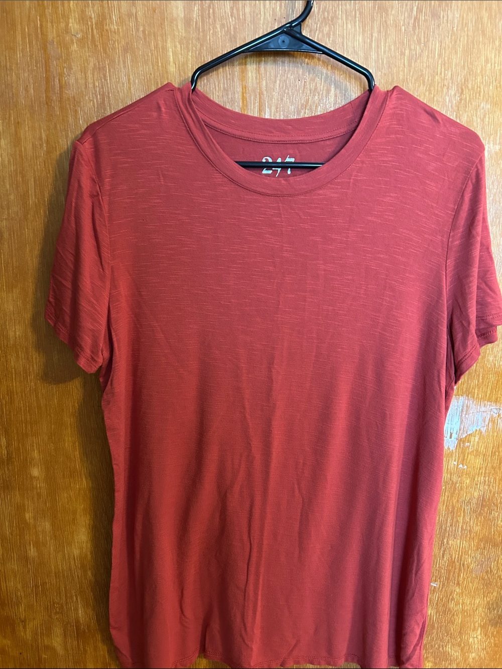 24/7 Comfort Apparel Women's Red Short Sleeve Crew Tee